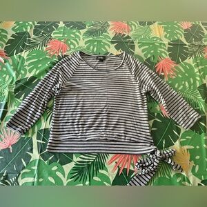 by & by Navy Blue Striped Lower Tie Grey Ribbed Top L